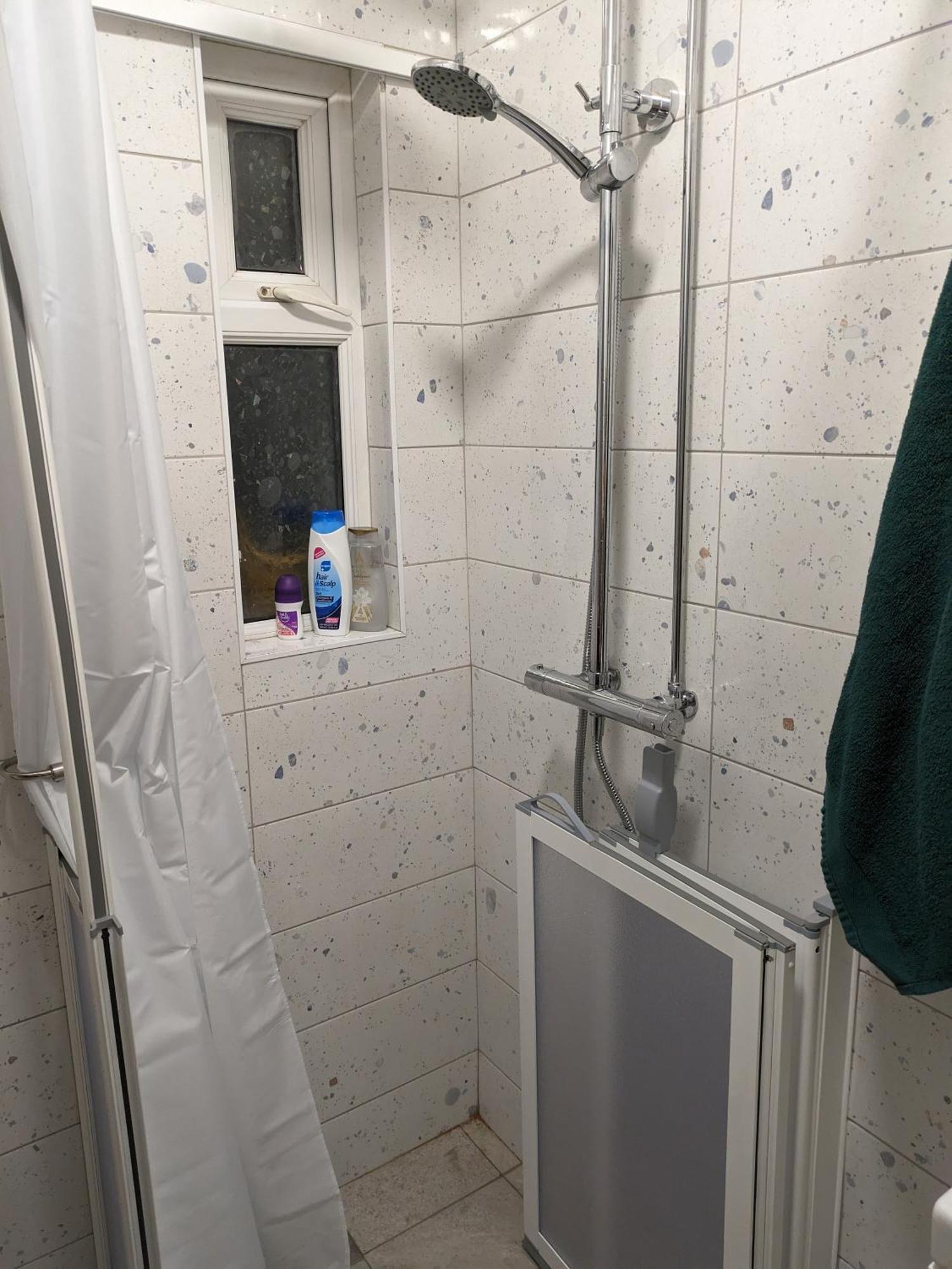 Maire Toireasa - Cosy Refurbished Property In The Gaeltacht Quarter Белфаст Экстерьер фото