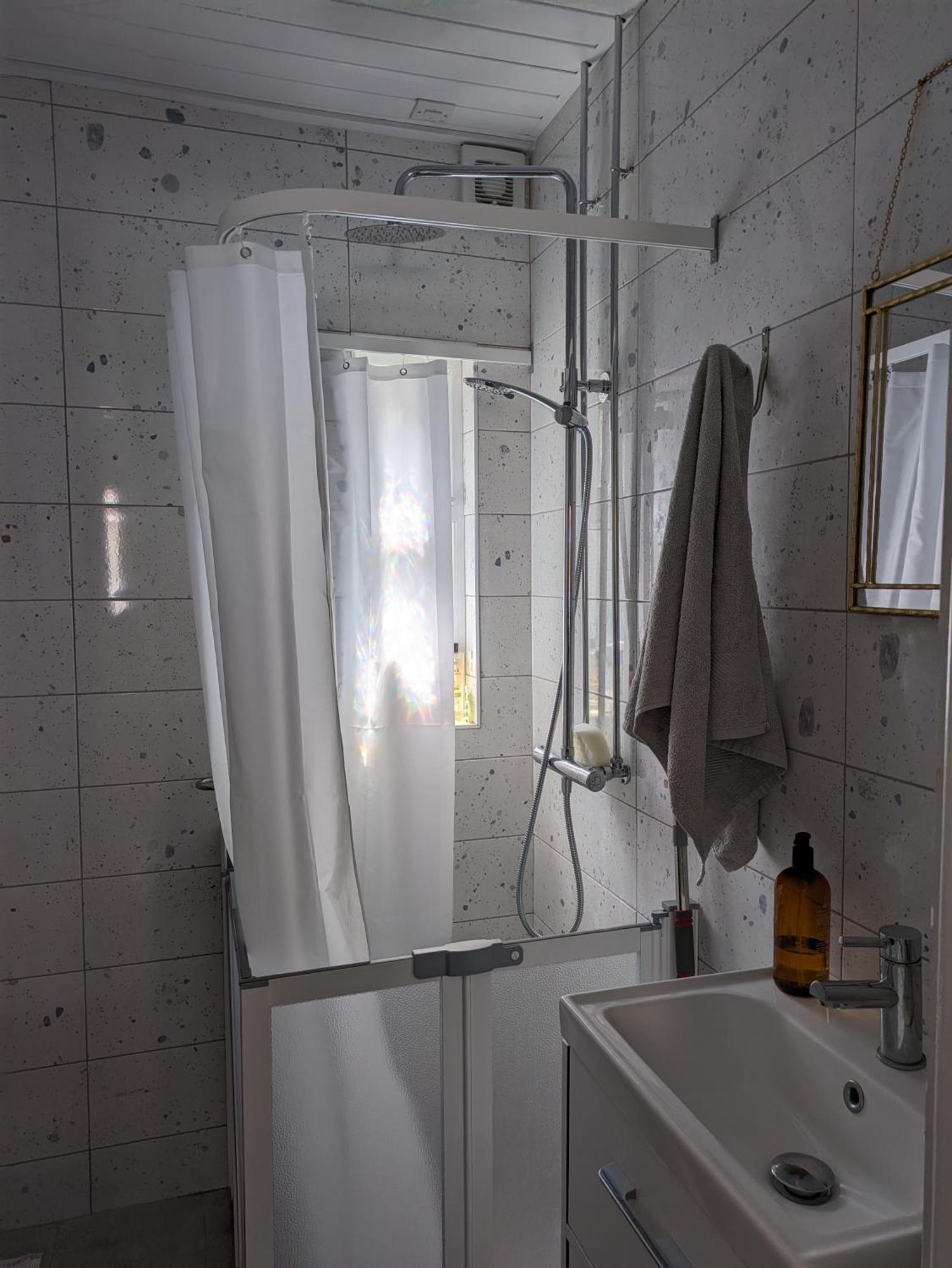 Maire Toireasa - Cosy Refurbished Property In The Gaeltacht Quarter Белфаст Номер фото